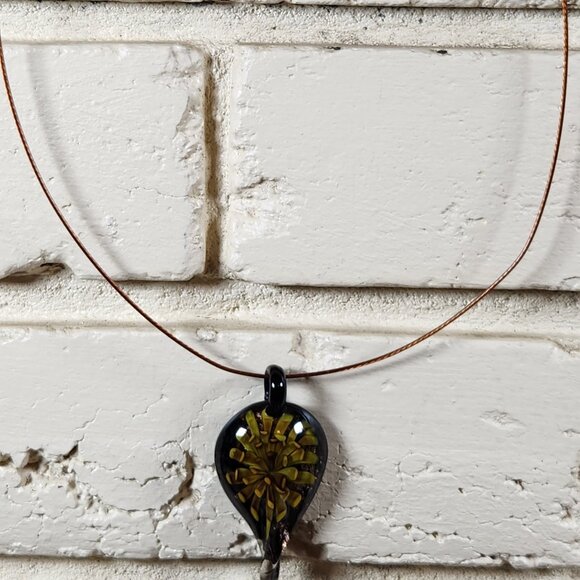 New Womens Murano Glass Tear Drop Yellow & Black Necklace - Picture 4 of 7